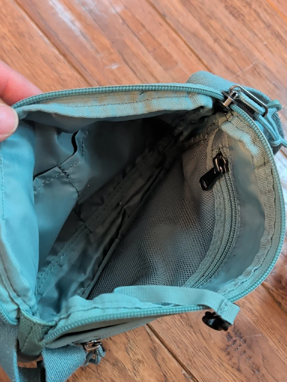 Eddie Bauer Blue Green Nylon Crossbody Bag